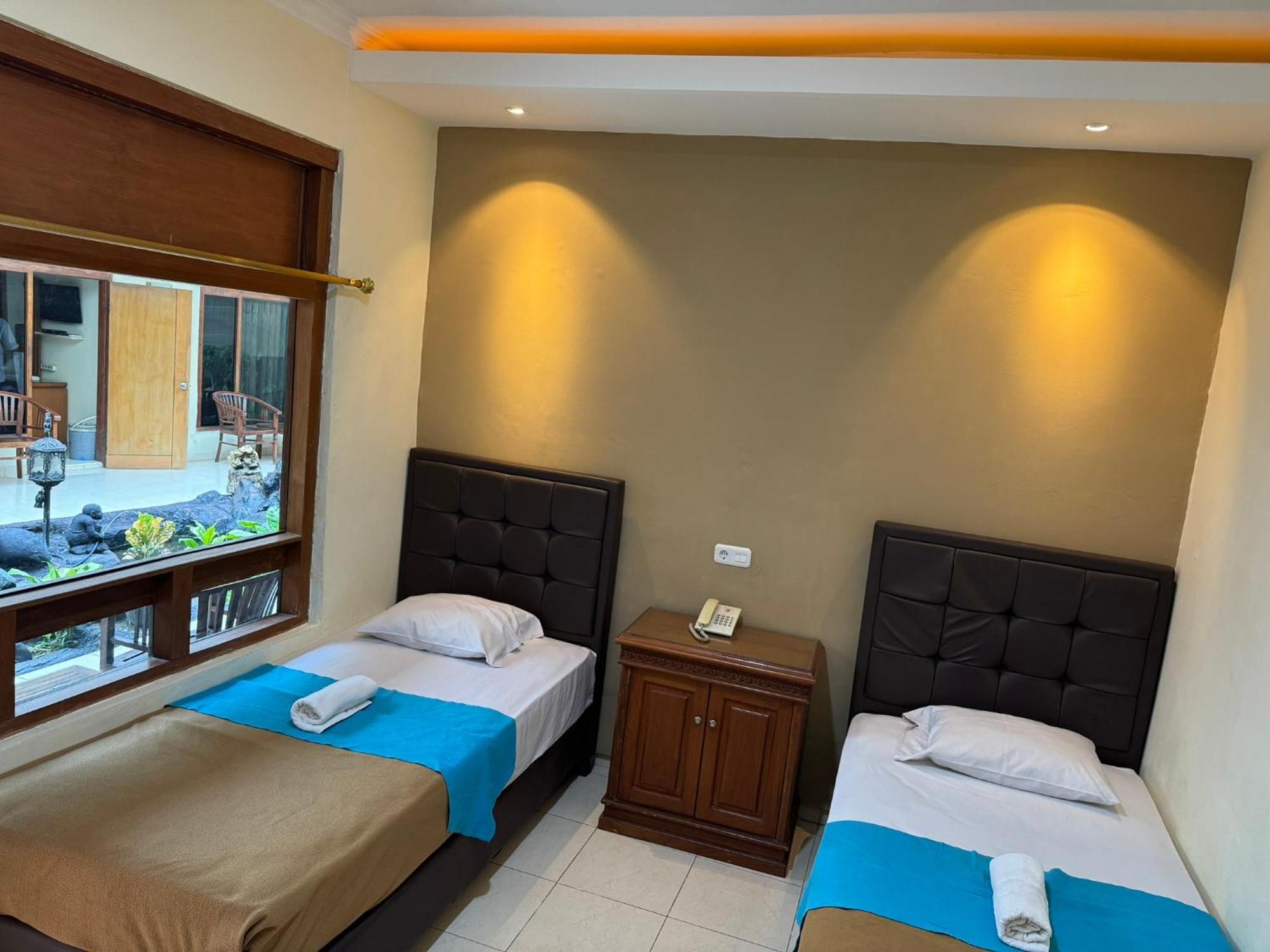 צ'ירבון Hotel Priangan מראה חיצוני תמונה